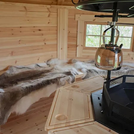 Veluwelodge Xl Met Grillhuis Chalet Voorthuizen