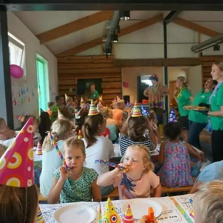 Veluwelodge Xl Met Grillhuis * Voorthuizen