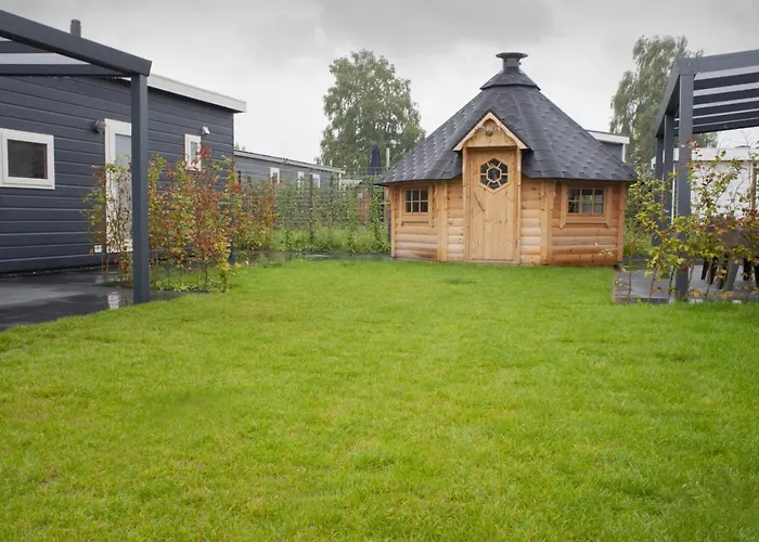 Veluwelodge Xl Met Grillhuis Chalet Voorthuizen